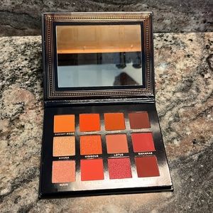 Ace Beautē Scarlet Dusk 12 Pan Palette
